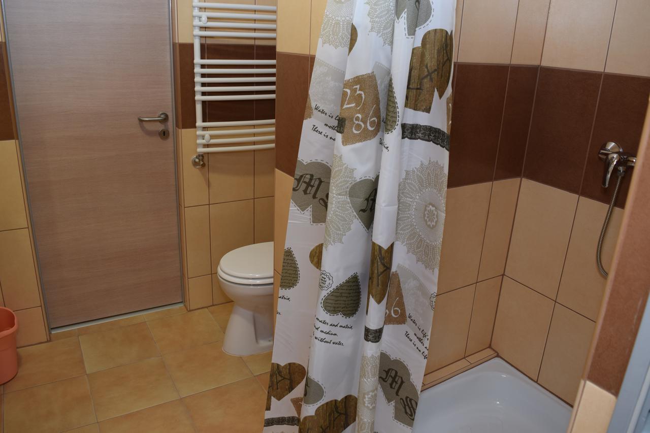 Marothi Kollegium Hostel Debrecen Luaran gambar
