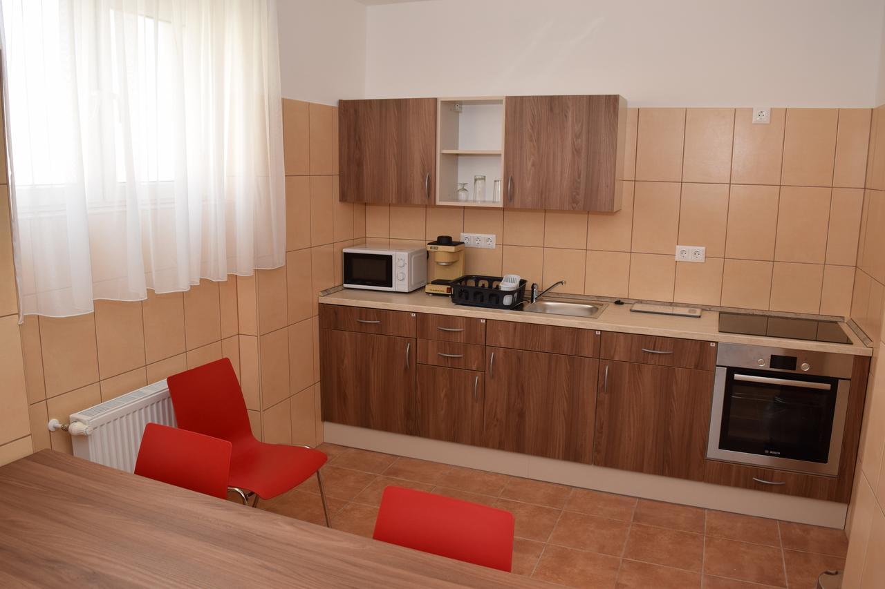 Marothi Kollegium Hostel Debrecen Luaran gambar