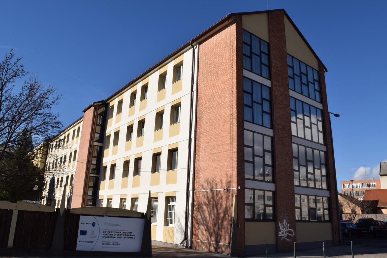 Marothi Kollegium Hostel Debrecen Luaran gambar